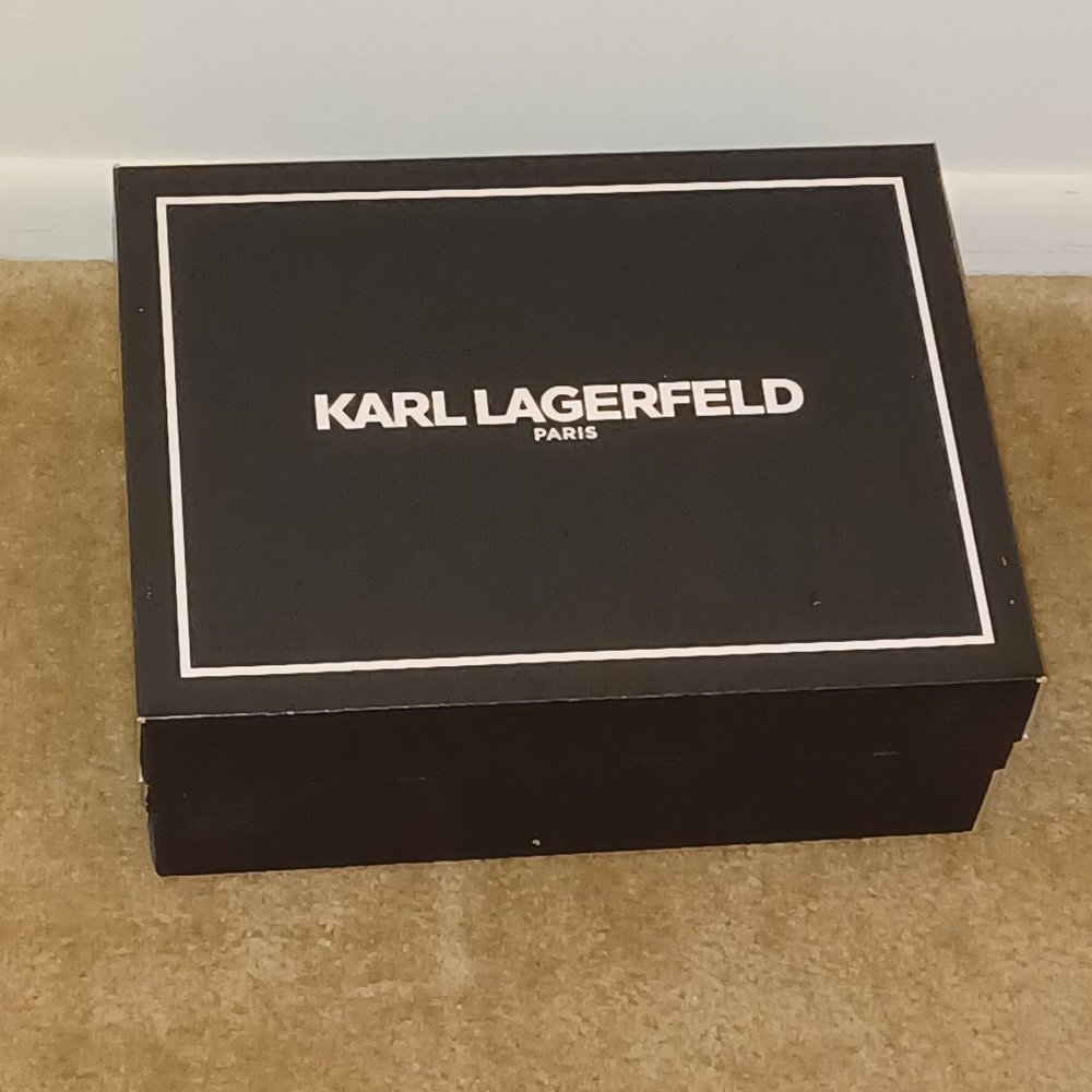 Karl Lagerfeld Box